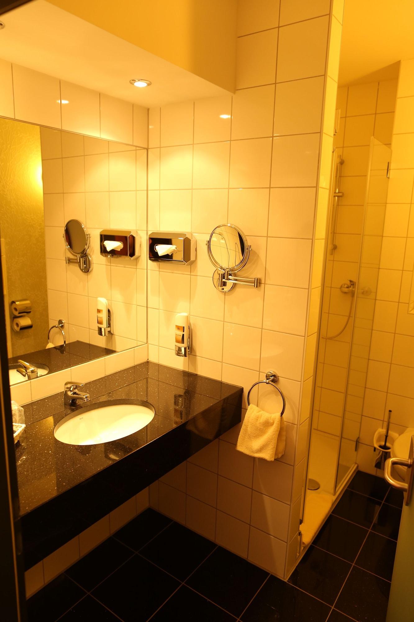 Hotel Sittardsberg Duisburg Exterior foto